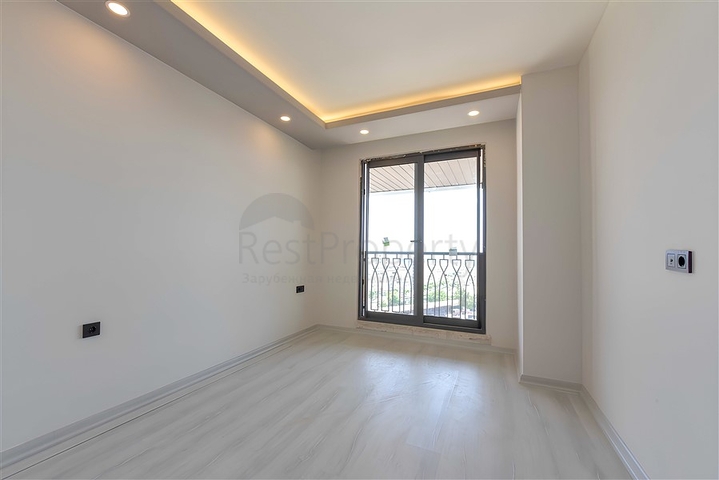 Трехкомнатный пентхаус в новом комплексе с видом на море