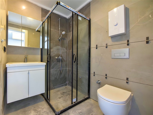 Трехкомнатный пентхаус в новом комплексе с видом на море