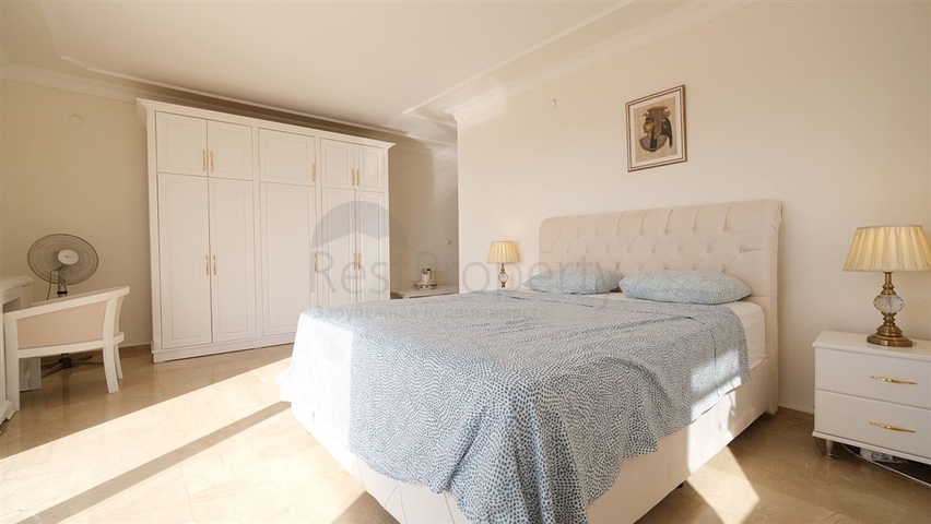 Приватная вилла в окружении природы в районе Кестель