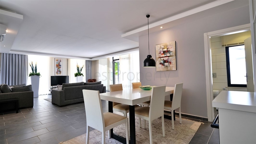 Приватная вилла в окружении природы в районе Кестель