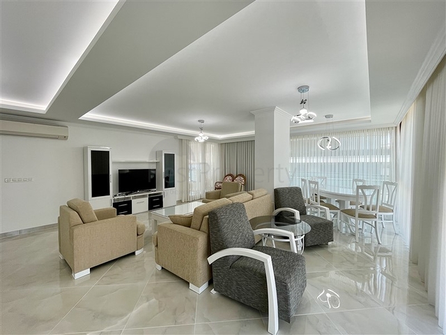 Шикарная квартира 3+1 с видом на море