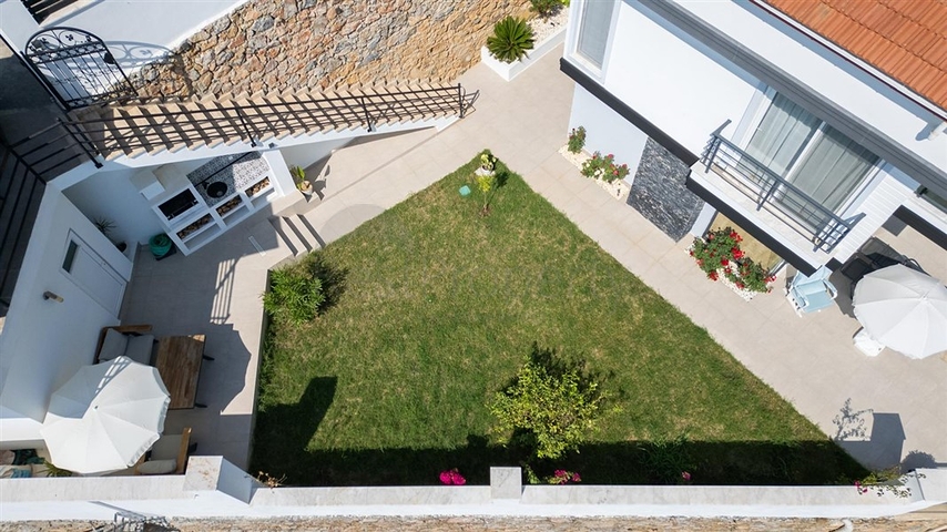 Идеальный дом у моря: эксклюзивная вилла в популярном районе Оба