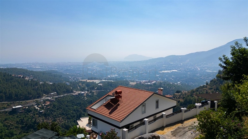 Идеальный дом у моря: эксклюзивная вилла в популярном районе Оба