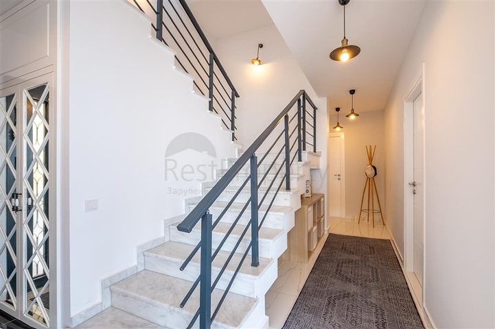 Идеальный дом у моря: эксклюзивная вилла в популярном районе Оба