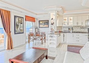 Квартира 2+1 с видом на море в районе Махмутлар