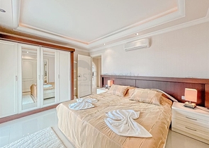 Квартира 2+1 с видом на море в районе Махмутлар