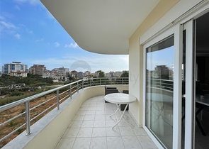 Просторная квартира 2+1 в районе Тосмур