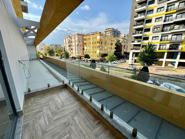 Трехкомнатная квартира на первой береговой линии