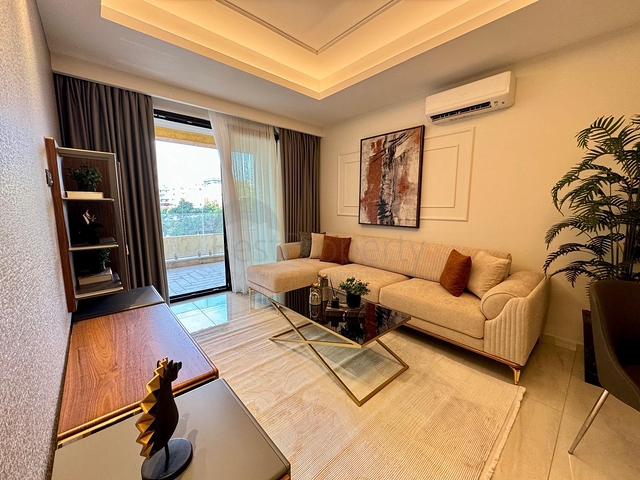 Трехкомнатная квартира на первой береговой линии