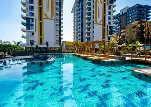 Трехкомнатная квартира на первой береговой линии