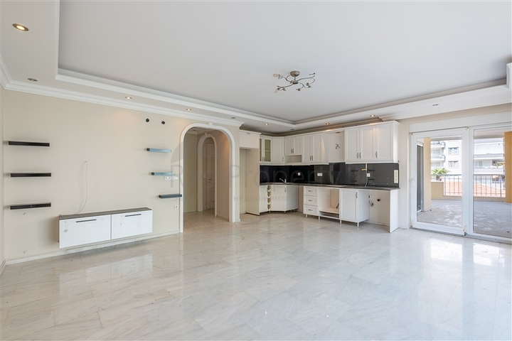 Меблированная квартира 3+1 в Махмутларе