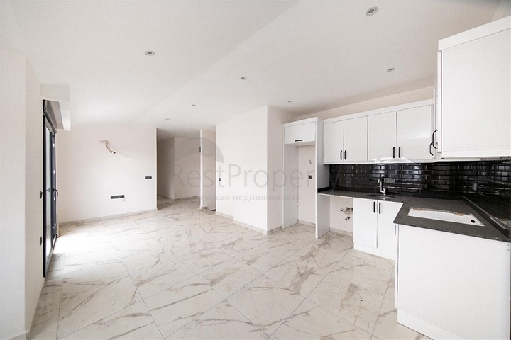 Пентхаус 3+1 в новом комплексе в центре Алании