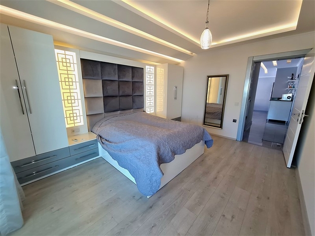 Просторная квартира 4+1 в района Оба