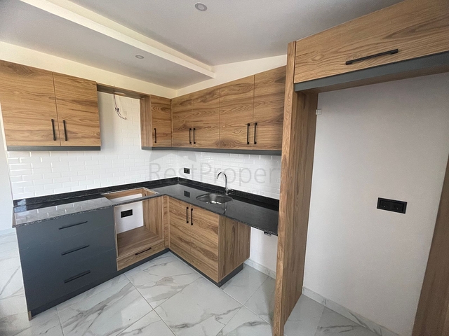 Меблированная трехкомнатная квартира в новом доме в районе Газипаша