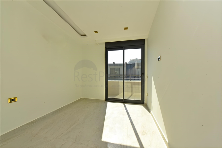 Пентхаус 2+1 в комплексе премиум класса в центре Алании 