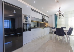 Меблированная квартира 2+1 с видом на море в районе Каргыджак