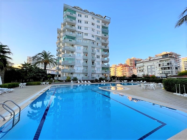 Трехкомнатная квартира в Джикдилли 