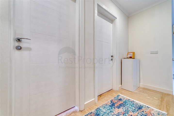 Четырехкомнатный пентхаус в районе Оба