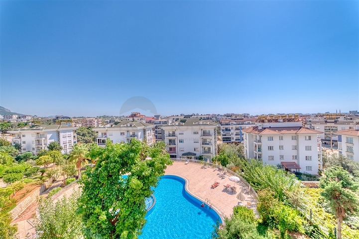 Четырехкомнатный пентхаус в районе Оба