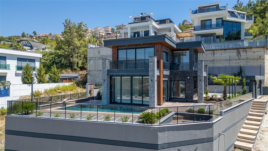 Роскошная вилла с захватывающим видом на море в Каргыджаке