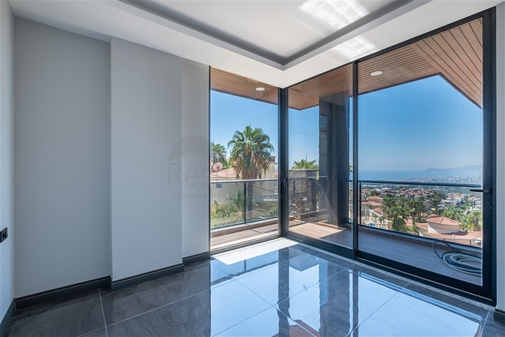 Роскошная вилла с захватывающим видом на море в Каргыджаке