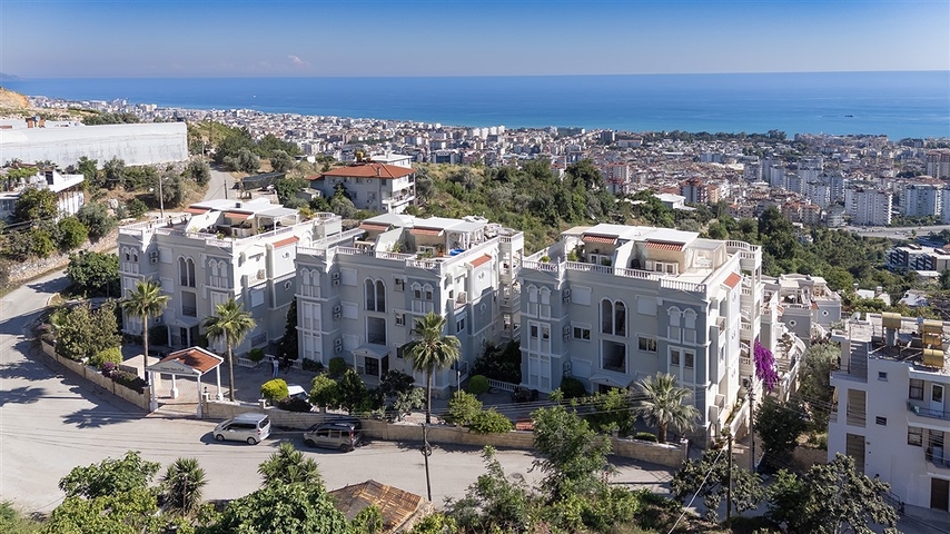 Трехкомнатная квартира в районе Джикджилли 