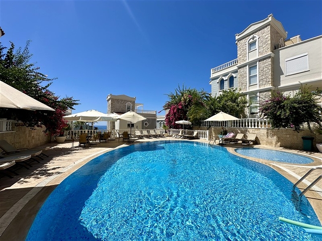 Трехкомнатная квартира в районе Джикджилли 