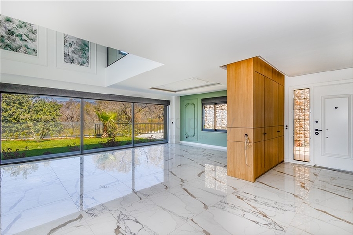 Просторная вилла в Каргыджаке с восхитительным видом на море