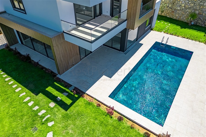 Просторная вилла в Каргыджаке с восхитительным видом на море