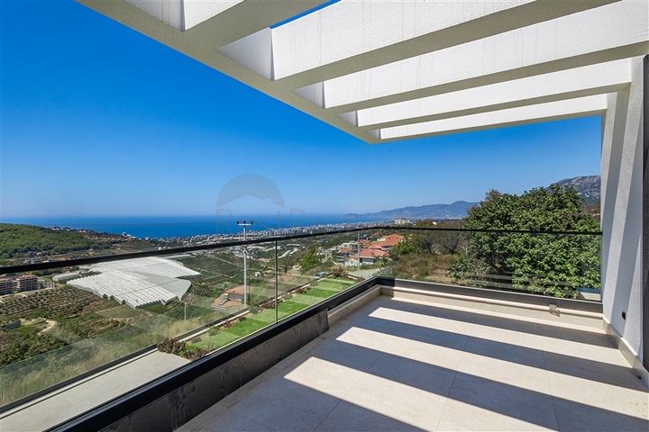 Просторная вилла в Каргыджаке с восхитительным видом на море