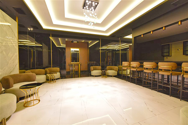 Квартира 1+1 в центре Алании в одном из самых лучших комплексов