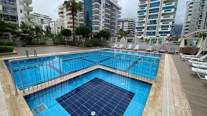 Меблированная двухкомнатная квартира в 300 м от моря в районе Махмутлар