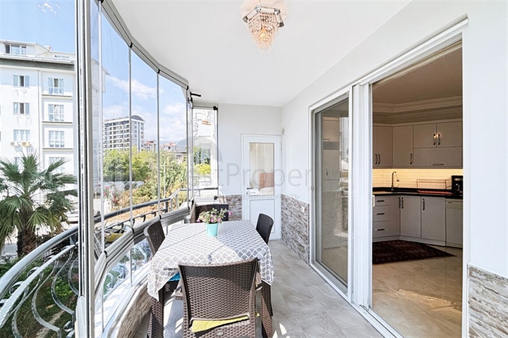 Двухкомнатная квартира с мебелью в районе Тосмур