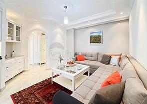 Двухкомнатная квартира с мебелью в районе Тосмур