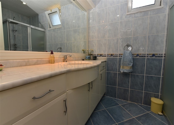 Просторная вилла  3+1 в Паялларе  – комфорт и уют рядом с морем