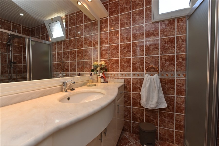 Просторная вилла  3+1 в Паялларе  – комфорт и уют рядом с морем