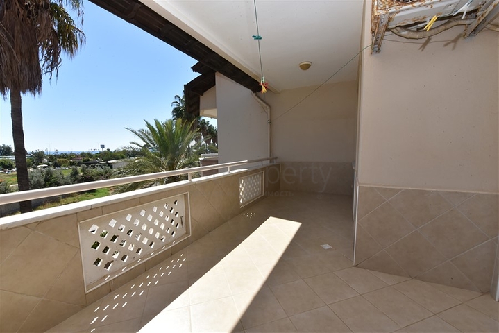 Просторная вилла  3+1 в Паялларе  – комфорт и уют рядом с морем