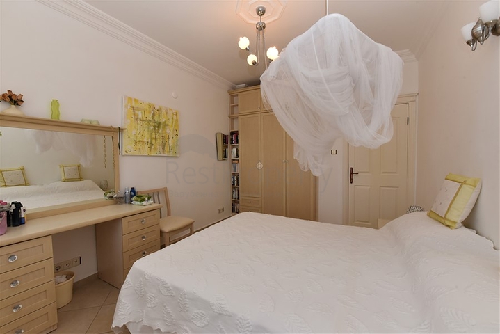 Просторная вилла  3+1 в Паялларе  – комфорт и уют рядом с морем