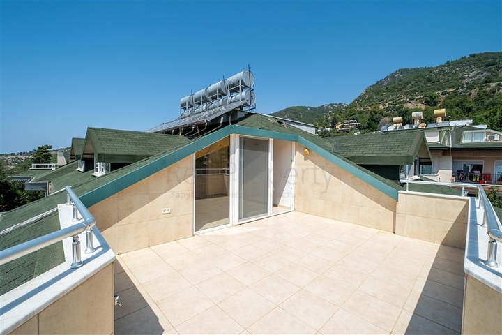 Пентхаус 3+1 в центре Алании