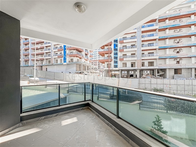 Двухкомнатная квартира в 600 м от моря в центре Алании