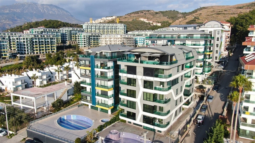 Меблированные апартаменты 3+1 на первой береговой линии