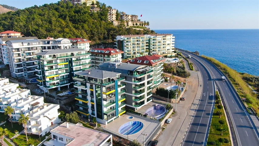 Меблированные апартаменты 3+1 на первой береговой линии