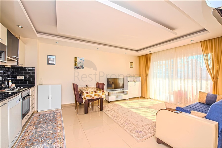 Квартира 1+1 в популярном жилом комплексе в районе Авсаллар