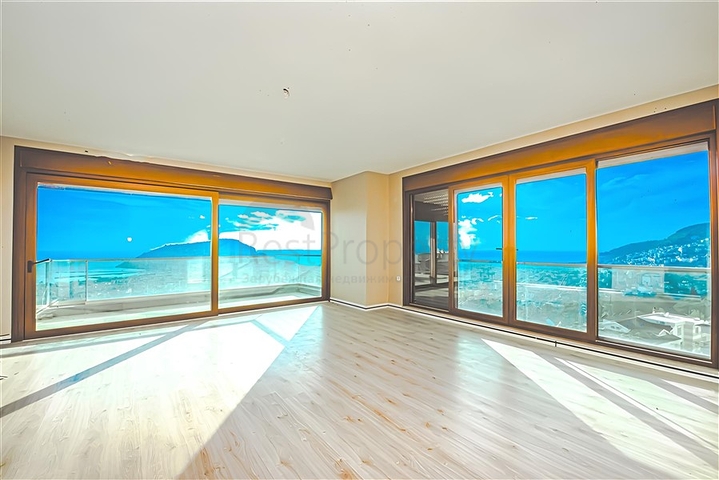 Квартира 3+1 в центре Алании