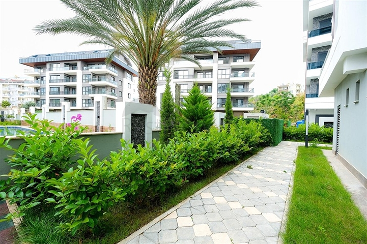 Новая квартира от собственника планировкой 1+1 в районе Оба