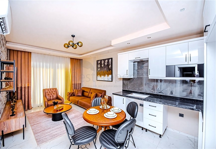 Светлая мебелированная квартира в пешей доступности от моря