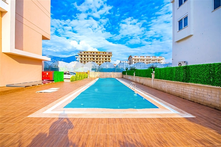 Светлая мебелированная квартира в пешей доступности от моря