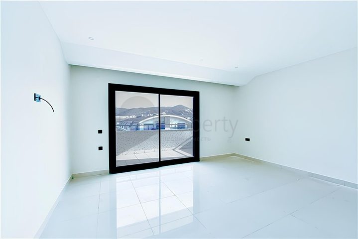 Квартира 4+1 в районе Каргыджак 200 м до моря