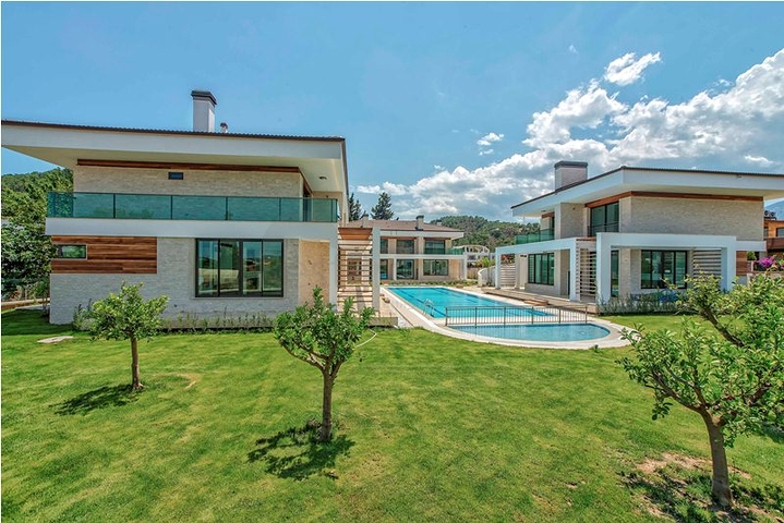 Шикарная вилла 3+1 в Кемере