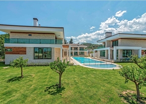 Шикарная вилла 3+1 в Кемере